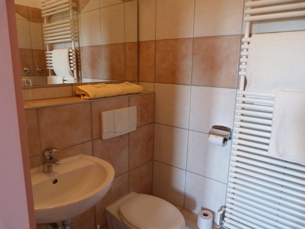 Waldhaus Colditz Garni Ruang foto